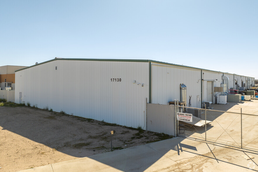 Primary Photo Of 17130 Raccoon Ave, Adelanto Warehouse For Lease