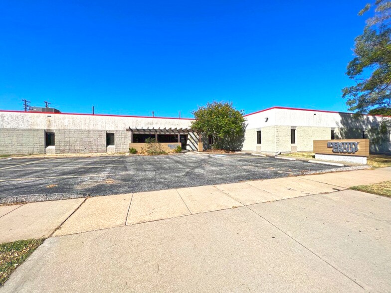 More Photos Of 313 S Ida St, Wichita Warehouse For Sale