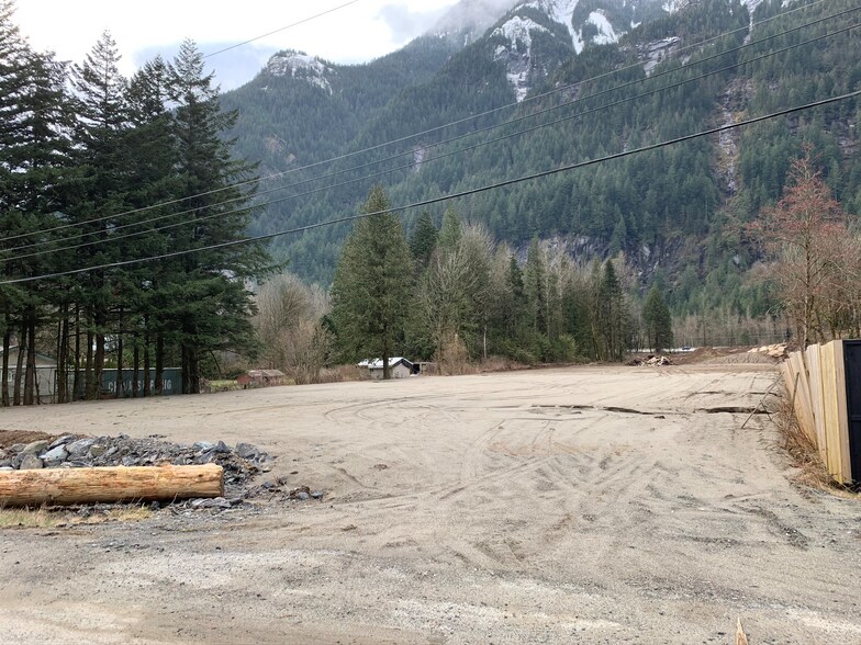 More Photos Of 61934 Estell Rd, Hope Land For Lease