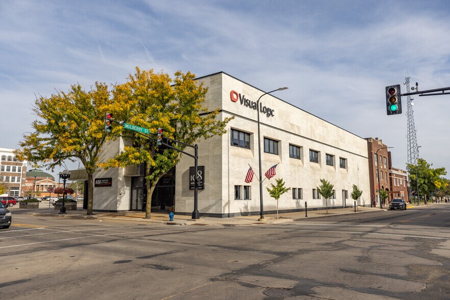Primary Photo Of 402-404 E 4th St, Waterloo Office Residential For Sale
