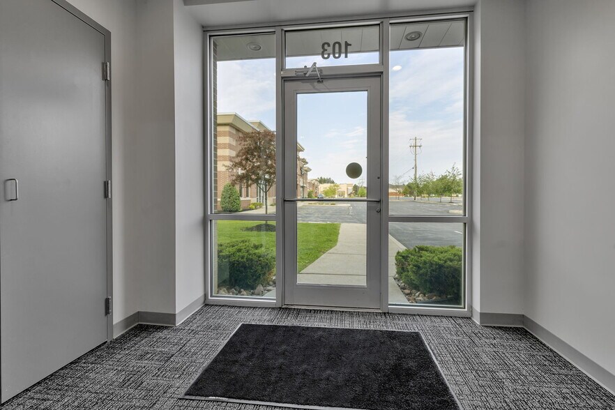 More Photos Of 6031-6045 Transit Rd, East Amherst Unknown For Lease