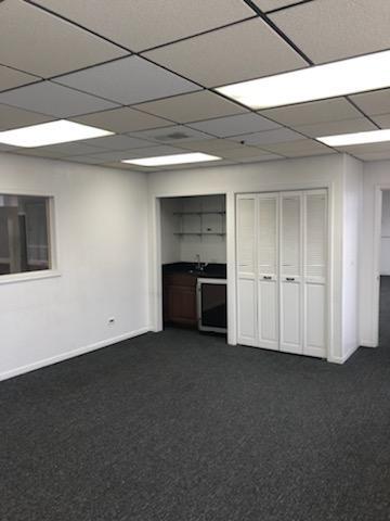 More Photos Of 3735 W Belmont Ave, Chicago Showroom For Lease