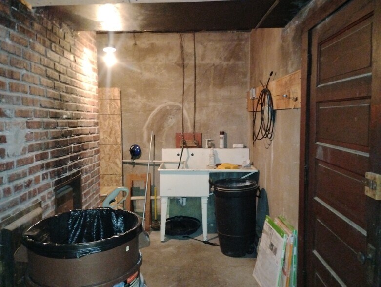 More Photos Of 906 Elm St, Coffeyville Religious Facility For Sale