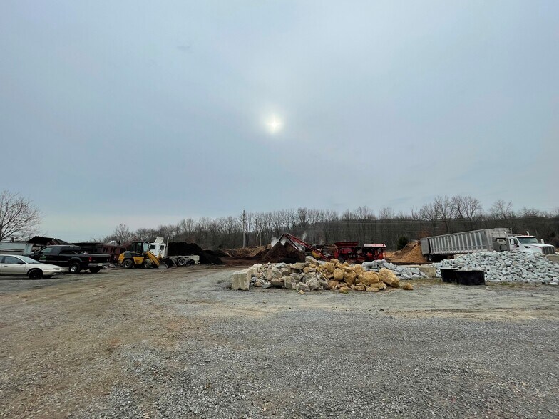 More Photos Of 1473 US Highway 22 E, Annandale Land For Lease