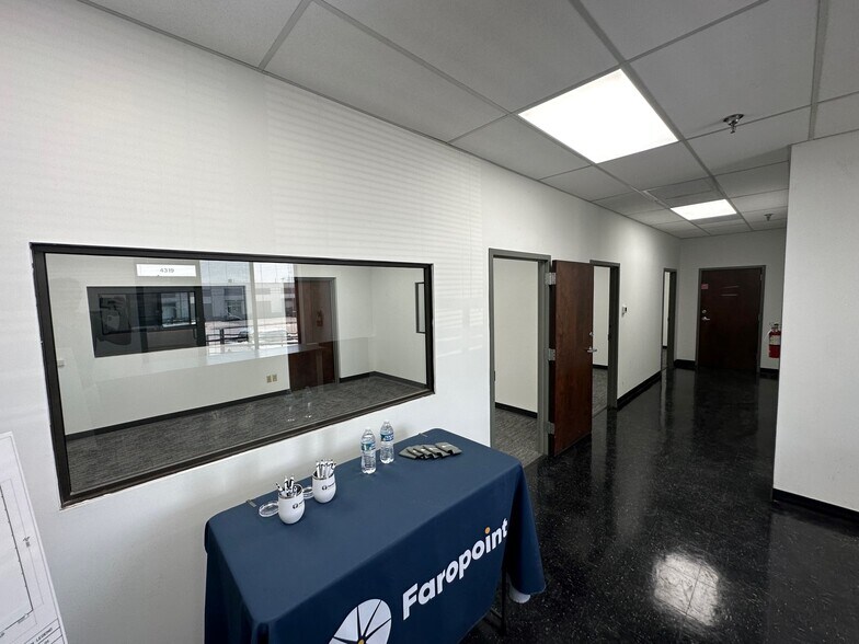 More Photos Of 4319-4363 Delp St, Memphis Distribution For Lease