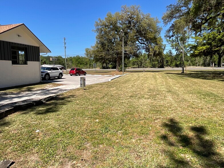 More Photos Of 1740 E Jefferson St, Brooksville Restaurant For Sale