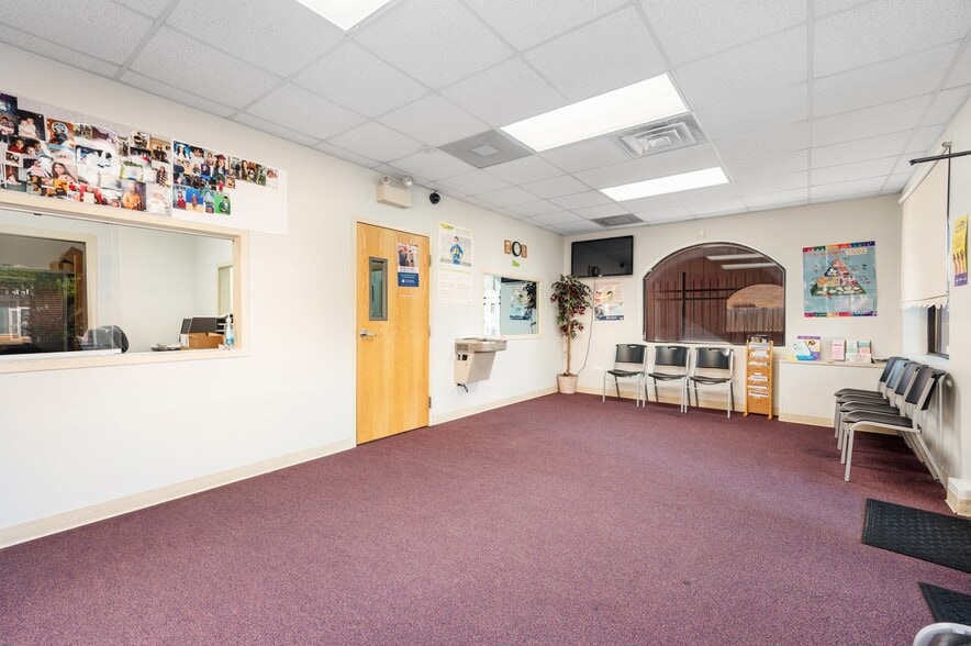 More Photos Of 6021 S Kedzie Ave, Chicago Medical For Sale