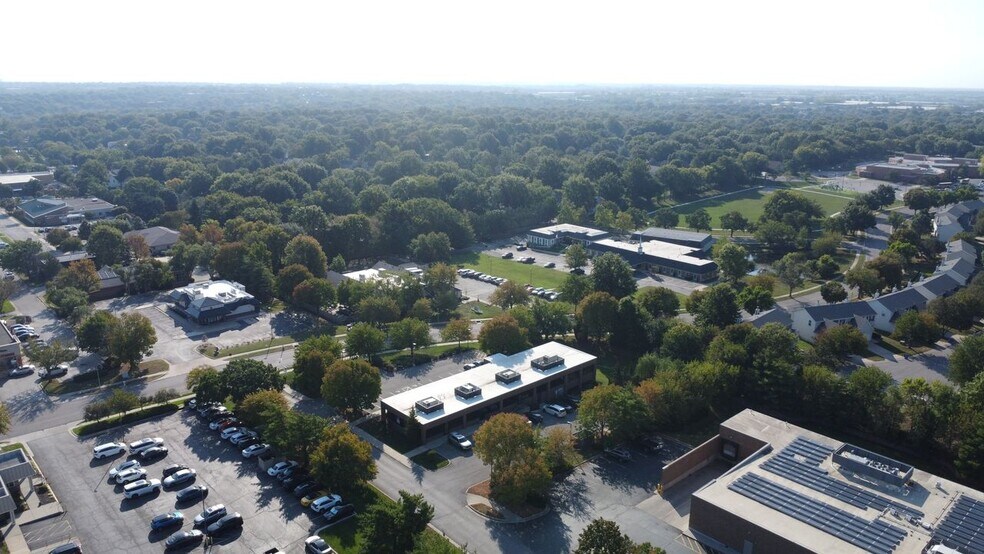 More Photos Of 8730 Bourgade St, Lenexa Loft Creative Space For Sale