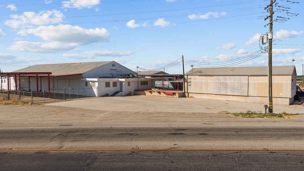 More Photos Of 550 Highway 46, Wasco Warehouse For Sale