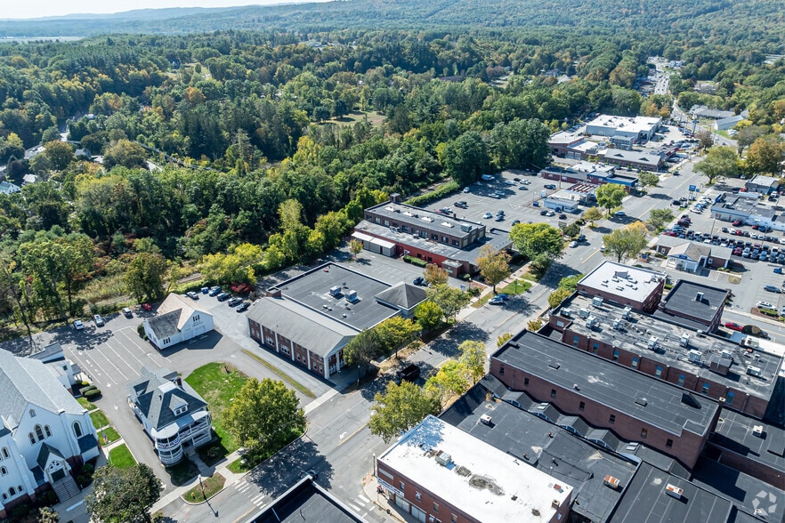 More Photos Of 107 Main St, Greenfield Drugstore For Lease