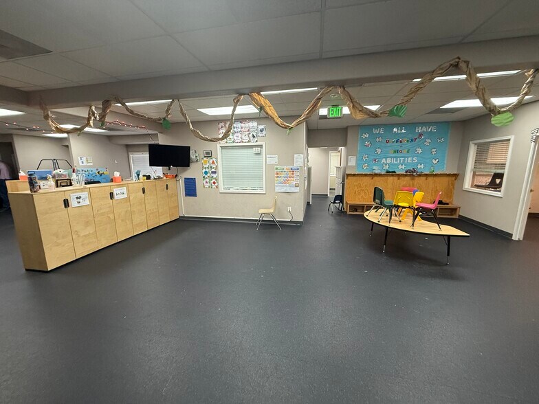 More Photos Of 2845 Marconi Ave, Sacramento Office For Sale