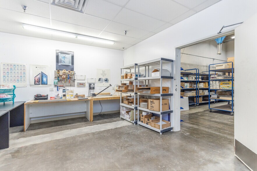 More Photos Of 2991-2995 E White Star Ave, Anaheim Warehouse For Sale