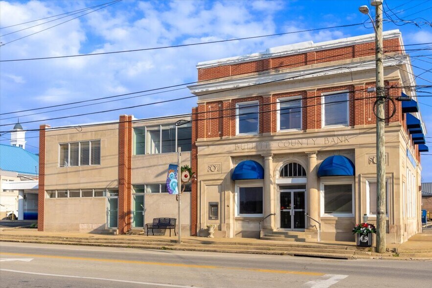 Primary Photo Of 340 S Buckman St, Shepherdsville Bank For Lease