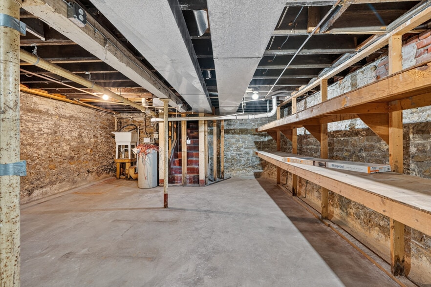More Photos Of 407 Vermillion St, Hastings Office For Sale