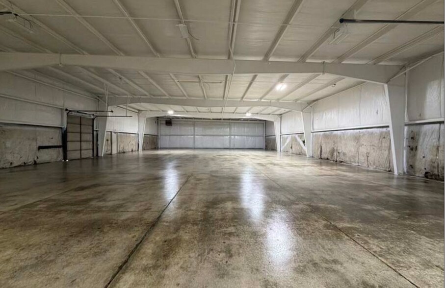 More Photos Of 2975 Symmes Rd, Fairfield Warehouse For Lease