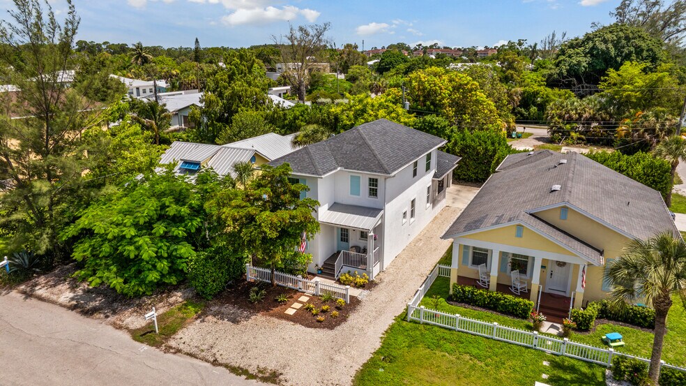 More Photos Of 2974 Van Buren Ave, Naples Storefront Retail Residential For Sale