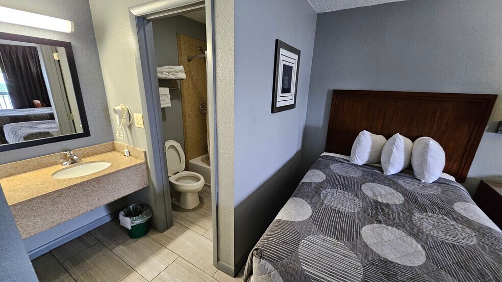 More Photos Of 3200 S Orlando Dr, Sanford Hospitality For Sale