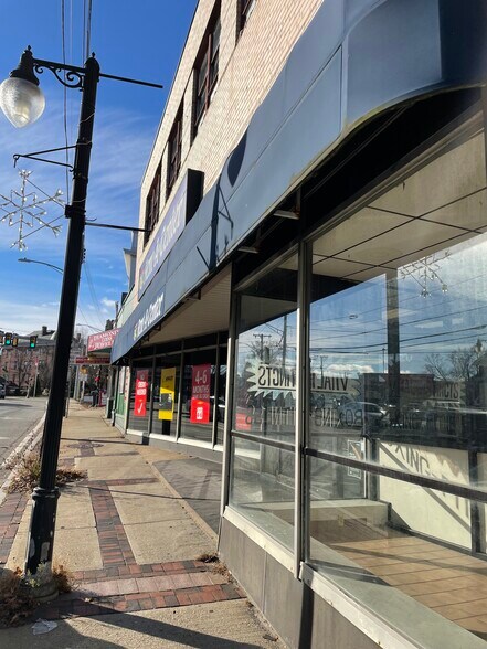 More Photos Of 1237 Main St, West Warwick Storefront Retail Residential For Sale