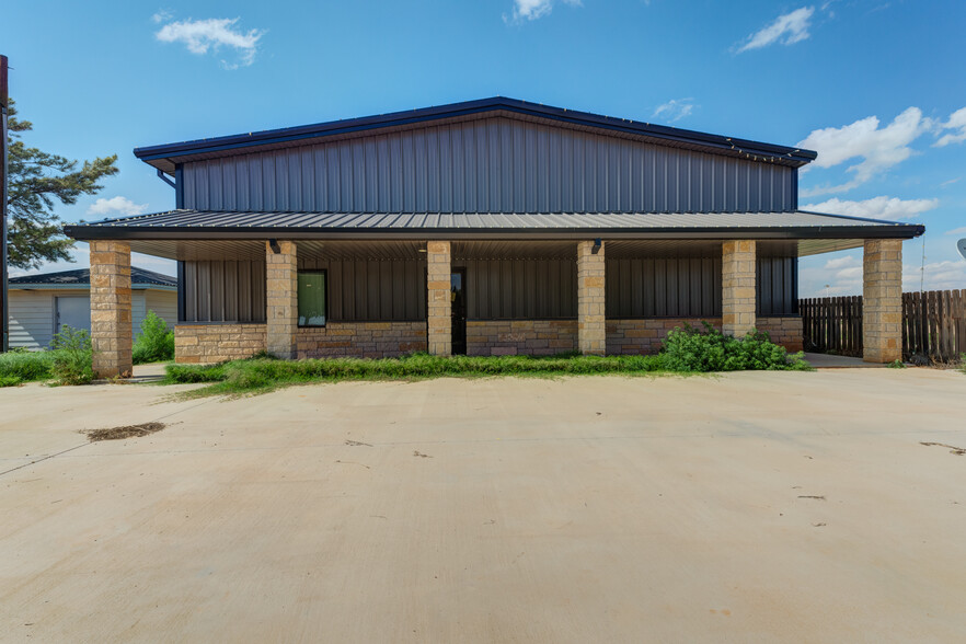 Primary Photo Of 1207 E Farm to Market 1585, Lubbock Flex For Sale