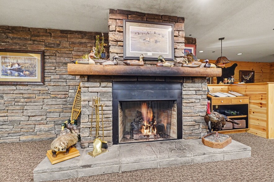 More Photos Of 1222 N US 23, East Tawas Restaurant For Sale