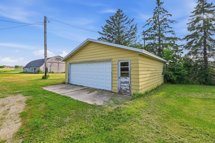 More Photos Of SE CORNER OF ESTERBROOK RD & HWY 23, Fond Du Lac Land For Sale