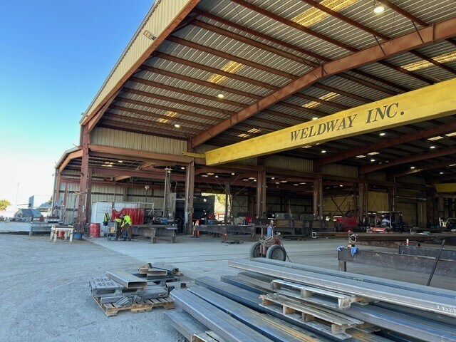 Primary Photo Of 521 Hi Tech Pky, Oakdale Manufacturing For Lease