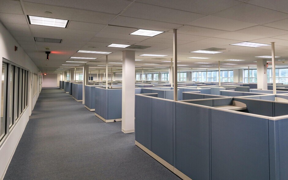 More Photos Of 701 Technology Dr, Canonsburg Office For Lease
