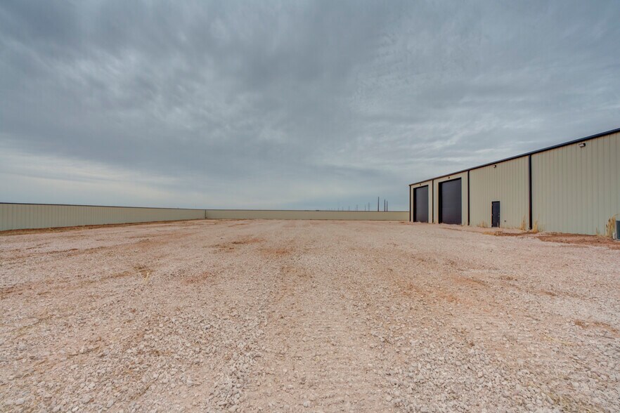 More Photos Of MLK between 98th & 114th, Lubbock Industrial For Sale