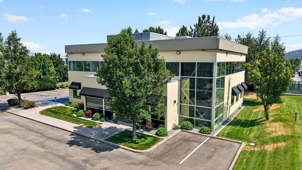More Photos Of 2208 N Swing Ln, Liberty Lake Medical For Lease