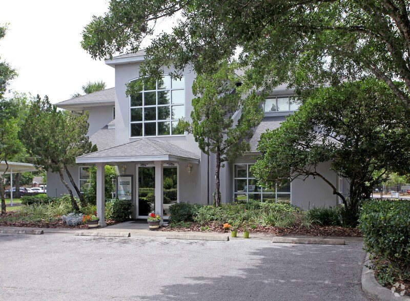 Primary Photo Of 141 Waterman Ave, Mount Dora Office For Lease
