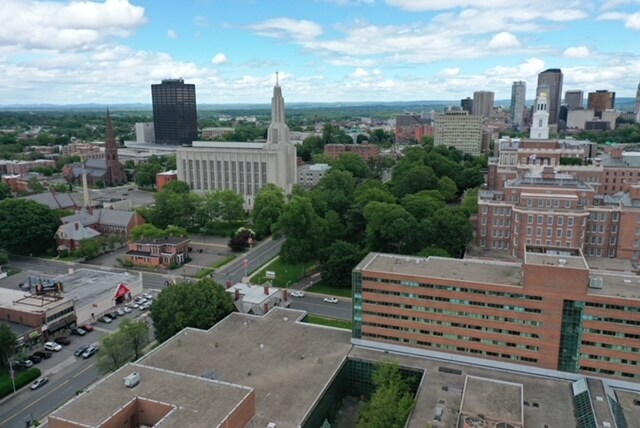 More Photos Of 190 Farmington Ave, Hartford Storefront Retail Office For Sale
