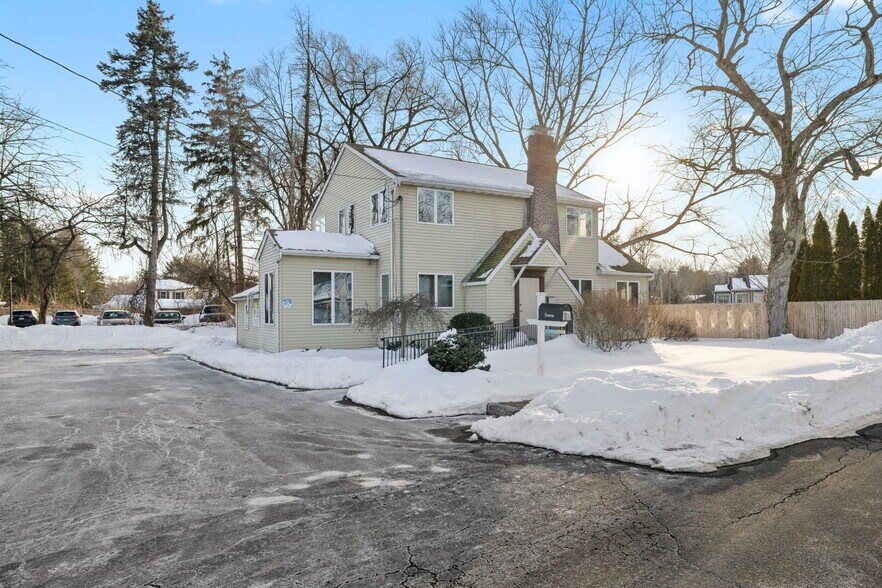 Primary Photo Of 7 Stokum Ln, New City Office For Sale