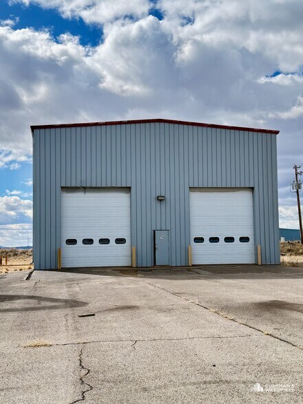 More Photos Of 1950 N Loop Ave, Casper Warehouse For Sale