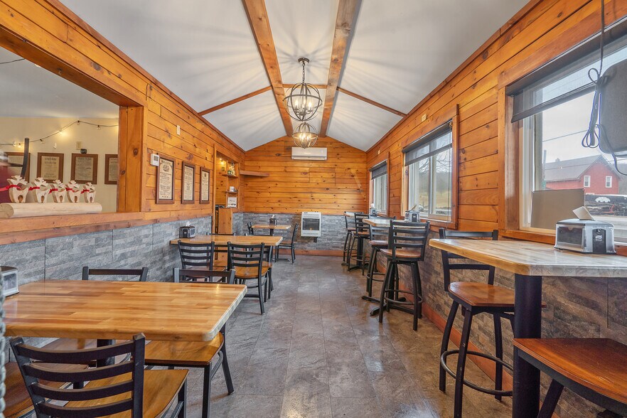 More Photos Of 2107 N Osceola Rd, Camden Service Station For Sale