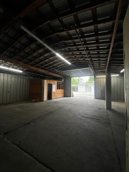 More Photos Of 130 Arlington Rd S, Jacksonville Flex For Lease