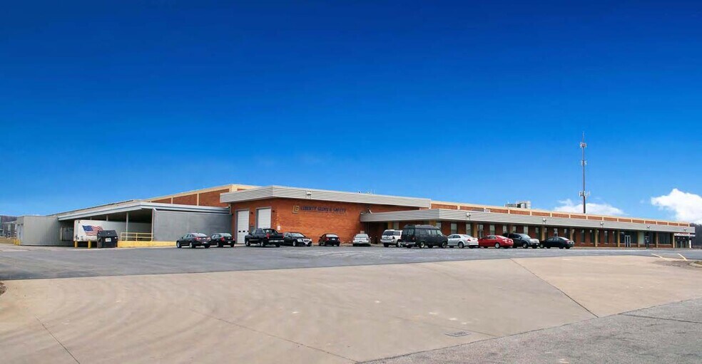 Primary Photo Of 26801 Fargo Ave, Bedford Heights Warehouse For Lease