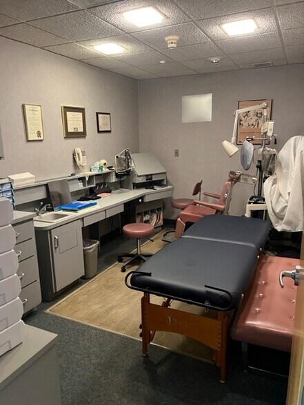 More Photos Of 311 Barnum Ave, Port Jefferson Medical For Sale