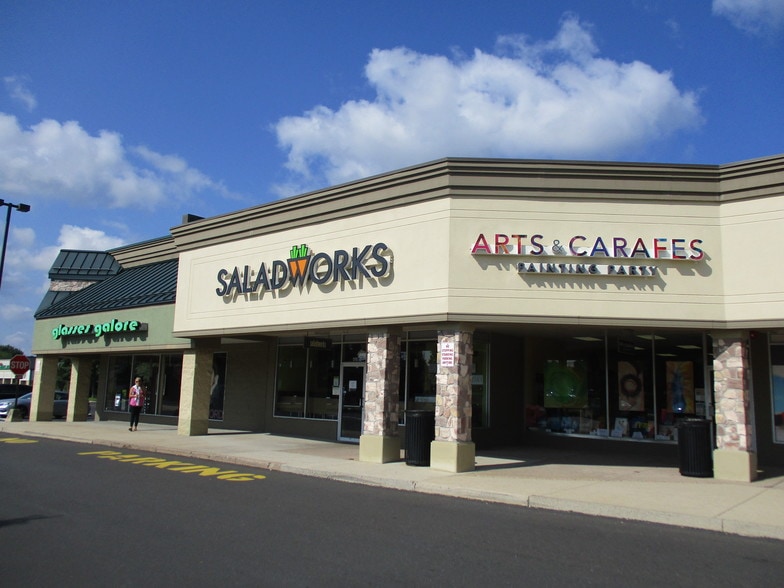 More Photos Of 466-510 2nd Street Pike, Southampton Freestanding For Lease