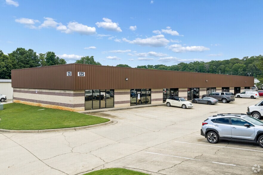 More Photos Of 105 Enterprise Dr, Cumming Unknown For Lease