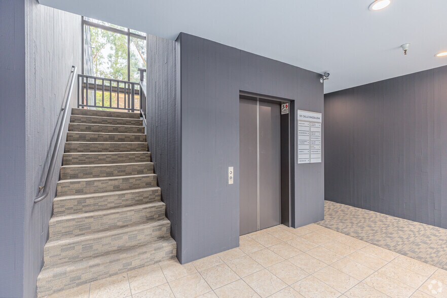 More Photos Of 191 Calle Magdalena, Encinitas Office For Lease
