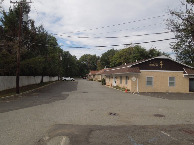 More Photos Of 619 Union Ave, Middlesex Unknown For Lease