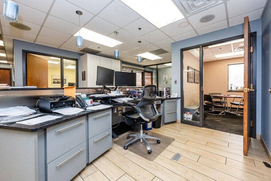 More Photos Of 521 Langley Ave, Saint Joseph Industrial For Sale