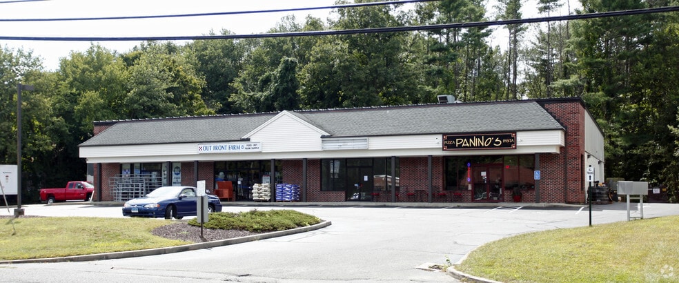 More Photos Of 179 Main St, Monroe Storefront For Lease