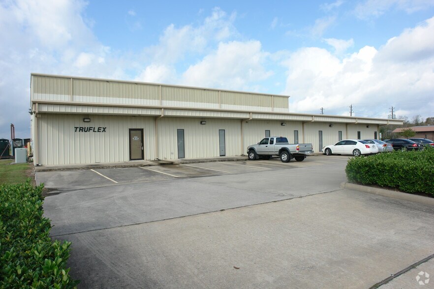 More Photos Of 9000 E Monroe Rd, Houston Manufacturing For Lease