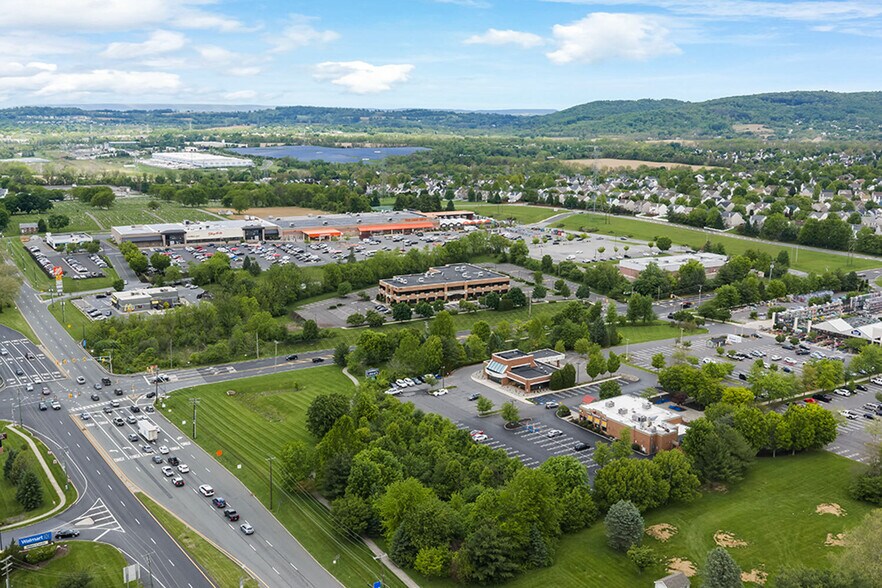 More Photos Of 1 Greenwich St, Stewartsville Medical For Lease