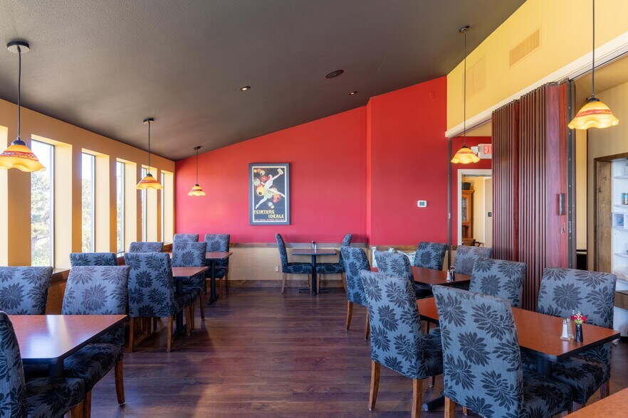 More Photos Of 1695 Beach Loop Drive, Bandon Restaurant For Sale