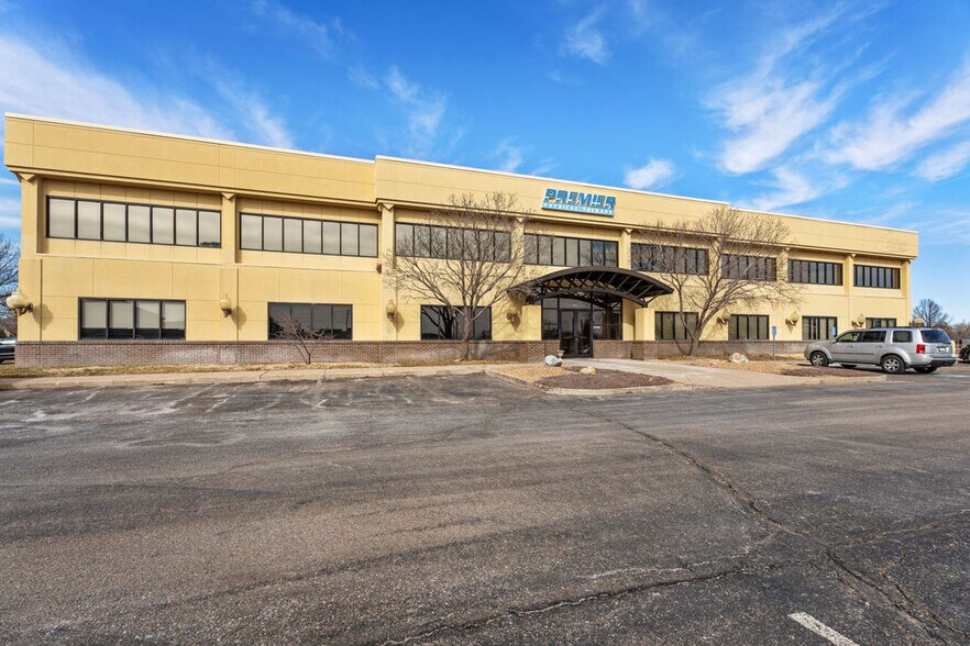 More Photos Of 7340 W 21st St N, Wichita Office For Lease