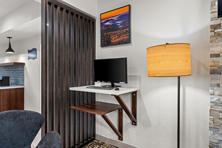 More Photos Of 1202 Liberty Rd, High Point Hotel For Sale