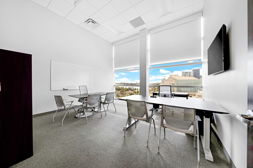 More Photos Of 1501 Biscayne Blvd, Miami Office Residential For Lease