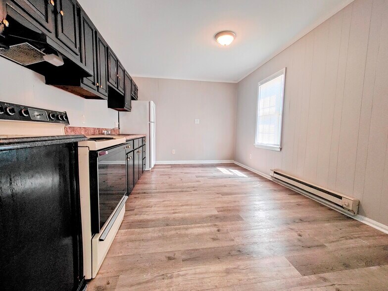 More Photos Of 1112 Clark St, Rocky Mount Multifamily For Sale